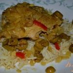 Куриные бедрышки с зелеными оливками