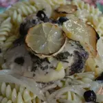 Курица с оливками и лимоном