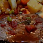 Тушеное мясо с беконом