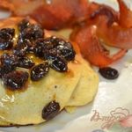 Блинчики с  сиропом из изюма