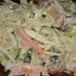 Салат из свежих овощей и ветчины