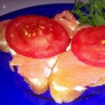 Бутерброды с форелью и сливочным сыром