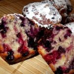 Кокосовые кексы с ягодами и белым шоколадом