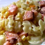 Паста с семгой и овощами