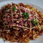 Свекольный салат с картофельной соломкой