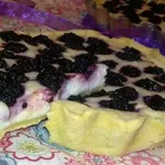 Тарт со сметанным кремом и шелковицей