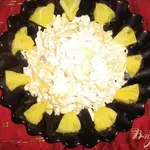 Салат с сельдереем, куриным филе и ананасами