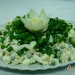 Салат из кальмаров с сыром