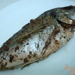 Дорада запеченная