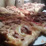 Пицца с тунцом