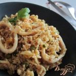 Рис с овощами и кальмарами