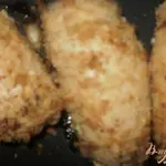 Куриные  рулетики с ветчиной и сыром