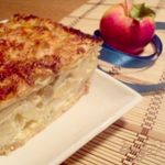Пирог из лаваша с яблоками и виноградом