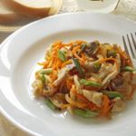 Теплый салат с куриной грудкой и тыквой Глория