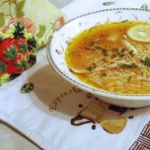 Томатный суп с курицей и вермишелью по-турецки