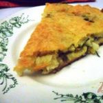 Заливной пирог с зелёным луком и яйцом