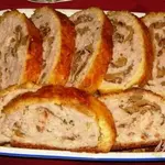 Рулет в сырной корочке