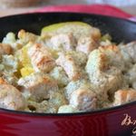 Запеканка из картофеля, цветной капусты и лосося под сметанно-горчичным соусом