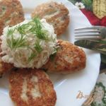 Котлеты рыбные с отварным яйцом и сыром Амур