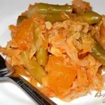 Капуста, тушеная с тыквой и стручковой фасолью