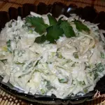 Салат из капусты с редькой
