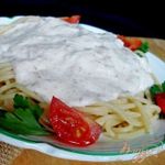 Спагетти в сырно-сливочном соусе с грецким орехом