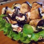 Рулетики из баклажан с фетой и помидорами
