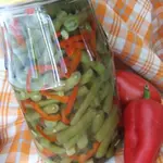 Спаржевая фасоль в маринаде с перцем