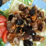 Говядина тушеная с черносливом