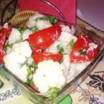 Салат из помидор и цветной капусты