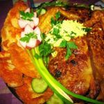 Фаршированная курица гречей и черносливом.