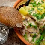 Тушёная картошка с курицей