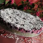 Кокосовый торт с ягодами