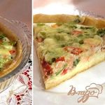 Пирог с лососем, зеленью и овощами