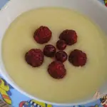 Кукурузная кашка с ягодами