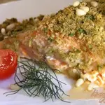 Пикантная форель с кедровыми орешками