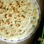 Лепешка с зеленым луком