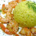 Креветки, обжаренные в оливковом масле с чесноком
