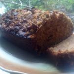 Медовый кекс с грецкими орехами, финиками и бананами