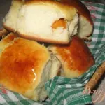 Сдобные булочки с абрикосами