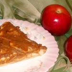 Яблочный пирог с вареным сгущенным молоком