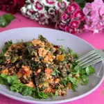 Свекольная ботва с яйцами