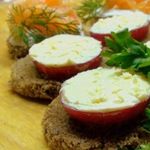 Закусочка под водочку с редиской.