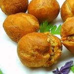 Феткук, жареные пирожки с тунцом.