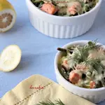Запеканка из риса, лосося и спаржевовой фасоли