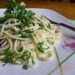 Спагетти с петрушечным песто