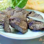 Говядина в вине с ароматными травами.