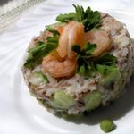 Суши-салат с креветками и тунцом