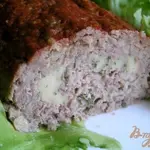 Мясной рулет с сыром и зеленью