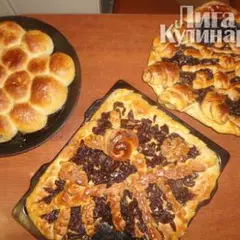 фото рецепта Сладкие пироги из дрожжевого теста